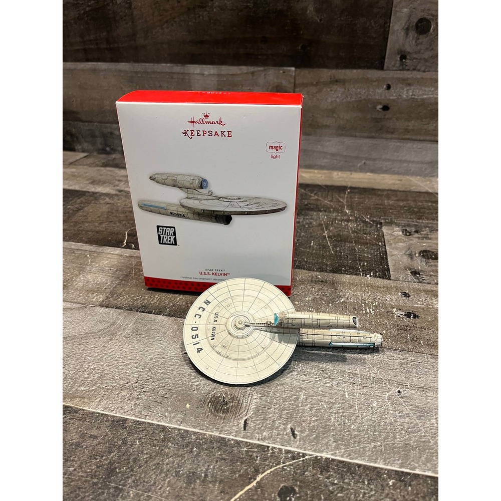 Hallmark Keepsake 2013 Star Trek USS Kelvin Ornament NCC-0514 Magic Light